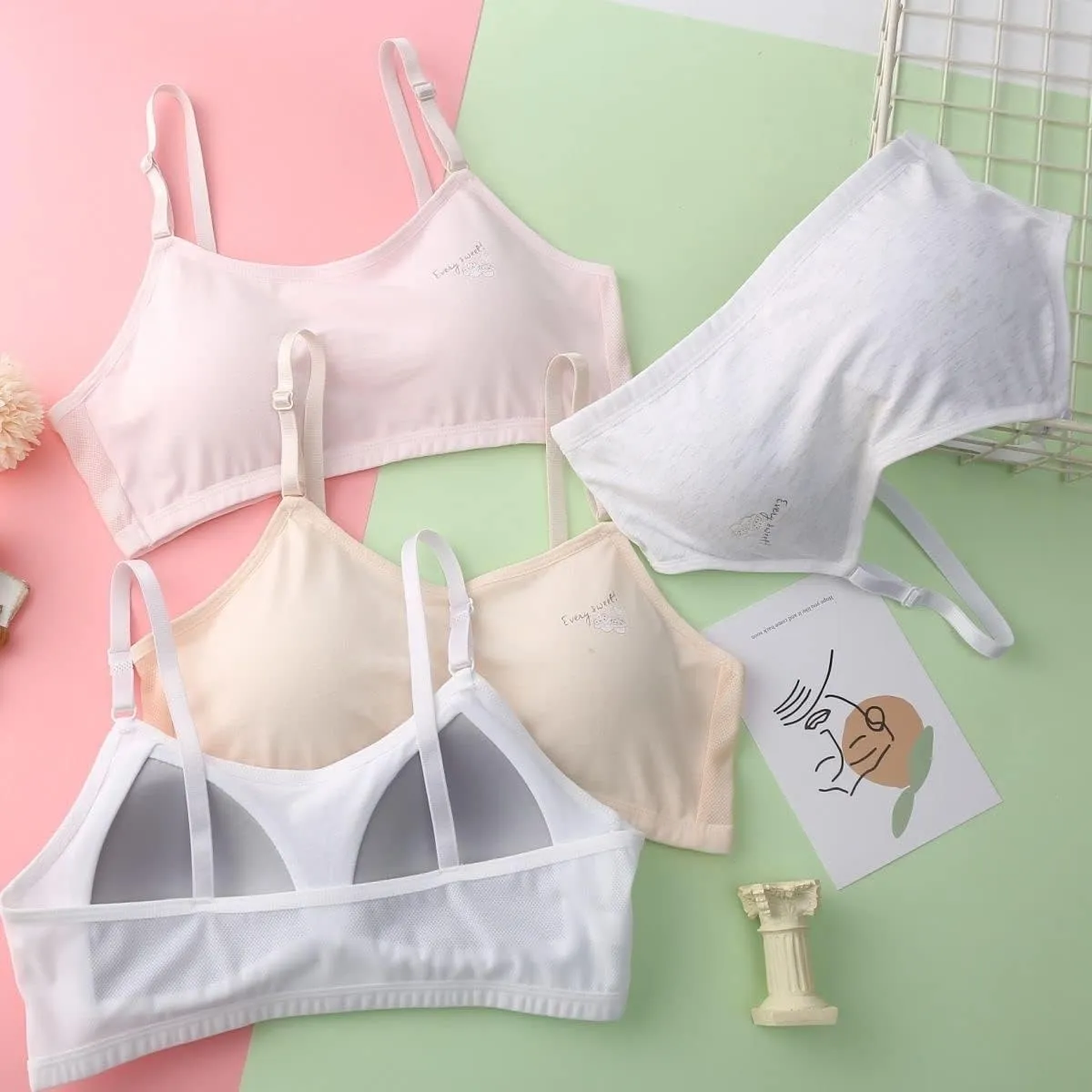 Big Girls Bra Comfort Flex Fit Seamless for Girl Teens with Adjustable Straps, Pull-on Design