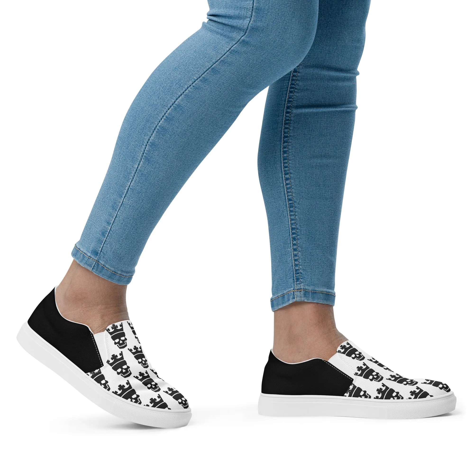 Women’s slip-on canvas shoes